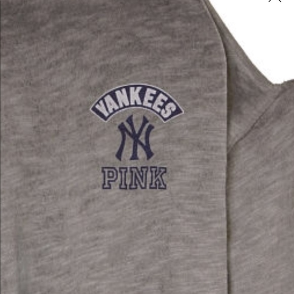 ❌SOLD❌ VS PINK - MLB - Yankees Cold Shoulder - Picture 3 of 5